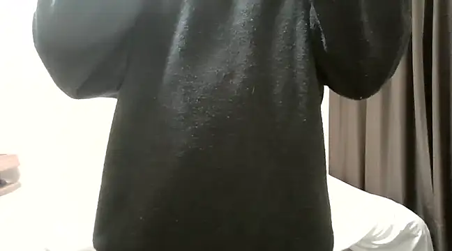 YU-KI00 online show from 8, 3, 2025