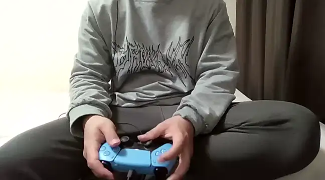 YU-KI00 online show from 12, 3, 2025