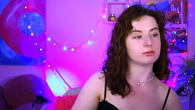 AnnTerry  online show from 12, 9, 2025