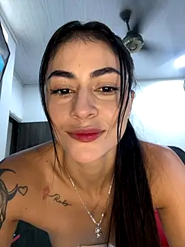 emilie xx  online show from 29, 9, 2025