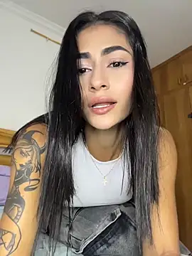 emilie xx  online show from 4, 5, 2026