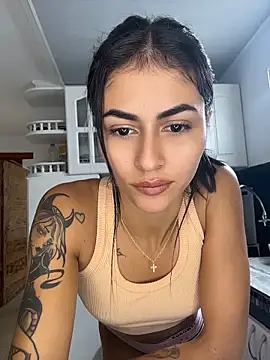 emilie xx  online show from 4, 5, 2026