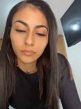 emilie xx  online show from 22, 5, 2026