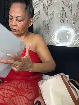 chiquimaturesexy online show from 22, 4, 2026