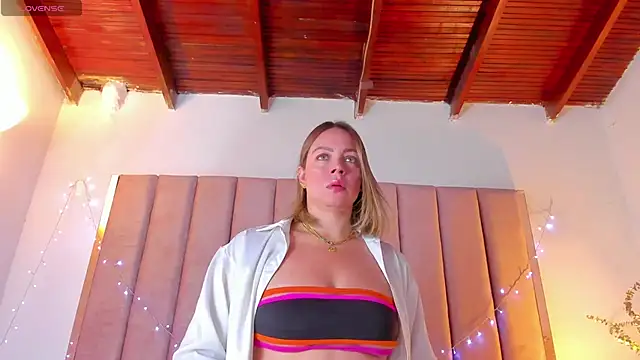 VICTORIA RASH online show from 17, 1, 2025