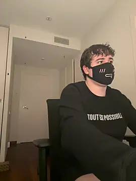 Snapshot of Your_femboy24 chatting on 15, 1, 2025 Your femboy24 online show from 15, 1, 2025