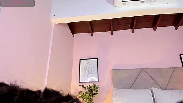 Emilyh  online show from 15, 1, 2026