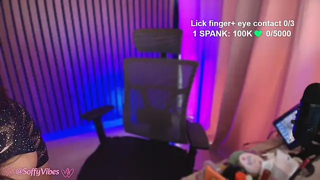 Snapshot of soffyvibes- chatting on 6, 11, 2025 soffyvibes- online show from 6, 11, 2025