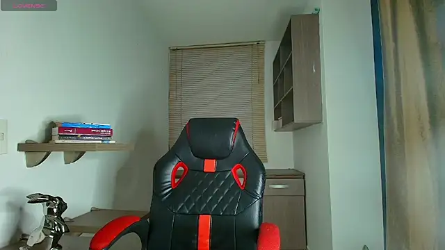 KazzuRoux001 online show from 6, 12, 2024