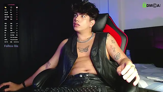 LyleBennett  online show from 8, 10, 2025