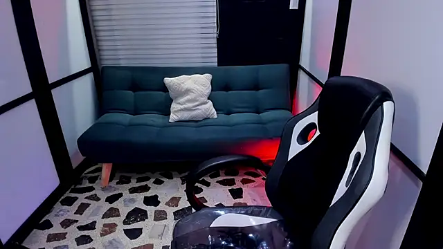 Snapshot of AlliceRosero chatting on 25, 9, 2025 AlliceRosero online show from 25, 9, 2025