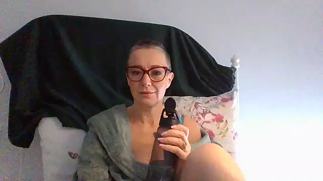 Snapshot of ELEGANT-ARIA36 chatting on 7, 1, 2025 ELEGANT-ARIA36 online show from 7, 1, 2025