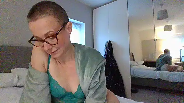 Snapshot of ELEGANT-ARIA36 chatting on 7, 1, 2025 ELEGANT-ARIA36 online show from 7, 1, 2025