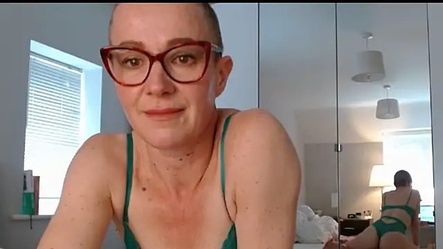 Snapshot of ELEGANT-ARIA36 chatting on 20, 2, 2025 ELEGANT-ARIA36 online show from 20, 2, 2025