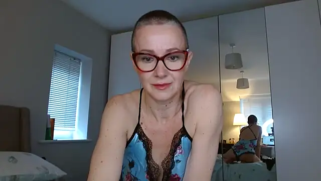 Snapshot of ELEGANT-ARIA36 chatting on 24, 2, 2025 ELEGANT-ARIA36 online show from 24, 2, 2025