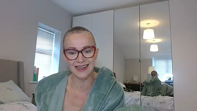 Snapshot of ELEGANT-ARIA36 chatting on 11, 3, 2025 ELEGANT-ARIA36 online show from 11, 3, 2025