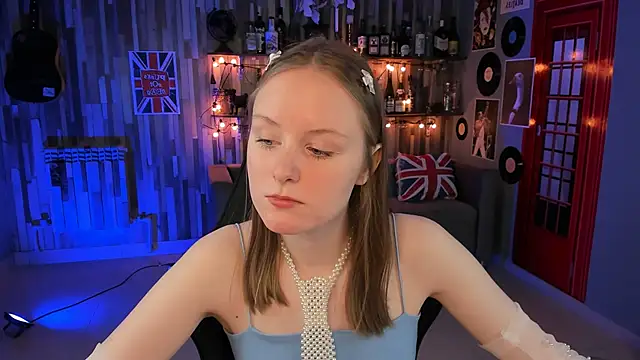 Snapshot of VivienLeeigh chatting on 12, 12, 2024 VivienLeeigh online show from 12, 12, 2024