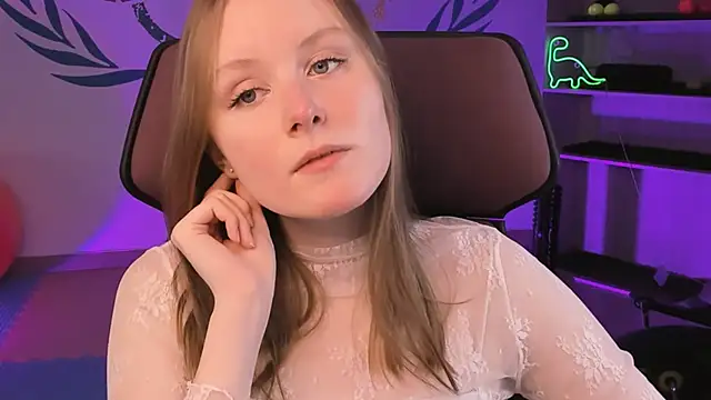 Snapshot of VivienLeeigh chatting on 6, 2, 2025 VivienLeeigh online show from 6, 2, 2025