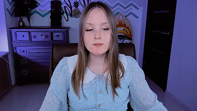 Snapshot of VivienLeeigh chatting on 13, 3, 2025 VivienLeeigh online show from 13, 3, 2025