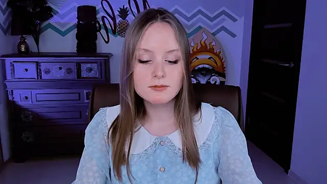 Snapshot of VivienLeeigh chatting on 13, 3, 2025 VivienLeeigh online show from 13, 3, 2025