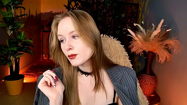 VivienLeeigh online show from 29, 4, 2026
