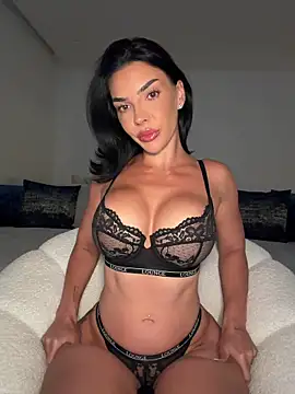 krissiswrld- online show from 30, 4, 2026