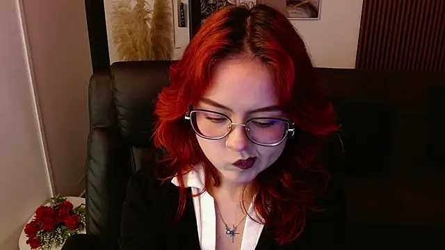 crimson tati  online show from 4, 3, 2025