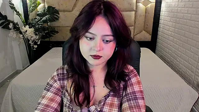 crimson tati  online show from 30, 4, 2026