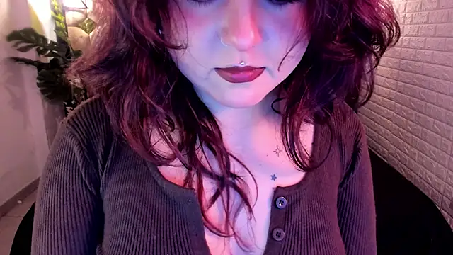 crimson tati  online show from 10, 5, 2026