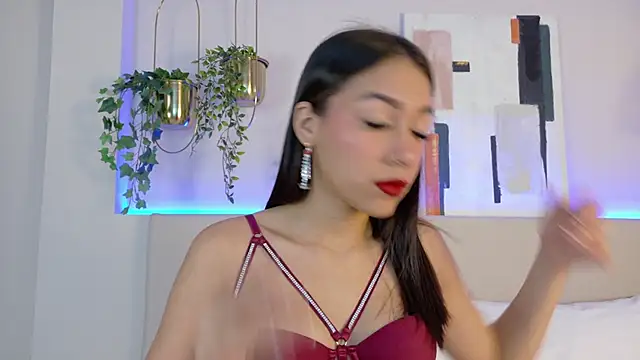 Snapshot of MiaOconner chatting on 17, 12, 2024 MiaOconner online show from 17, 12, 2024