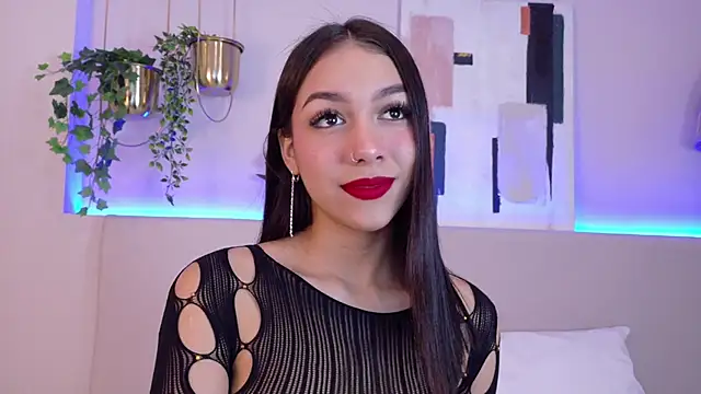 Snapshot of MiaOconner chatting on 20, 12, 2024 MiaOconner online show from 20, 12, 2024