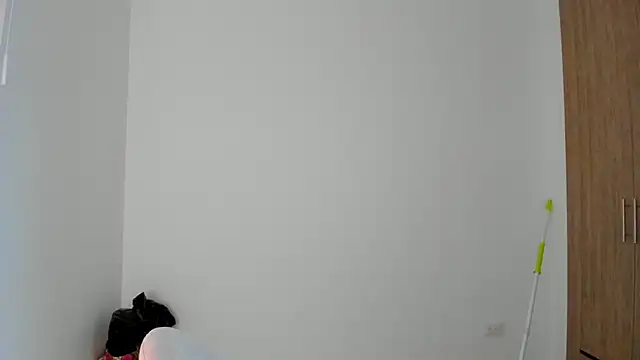 Snapshot of AriaMontgomery chatting on 7, 1, 2026 AriaMontgomery online show from 7, 1, 2026