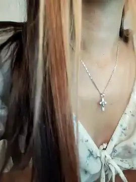 Snapshot of little_mavi chatting on 11, 1, 2025 little mavi online show from 11, 1, 2025