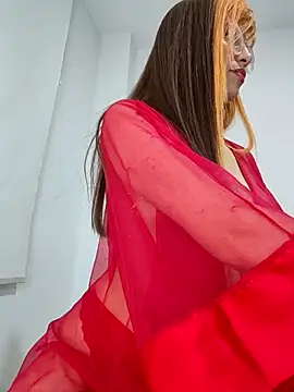 Snapshot of little_mavi chatting on 2, 10, 2025 little mavi online show from 2, 10, 2025