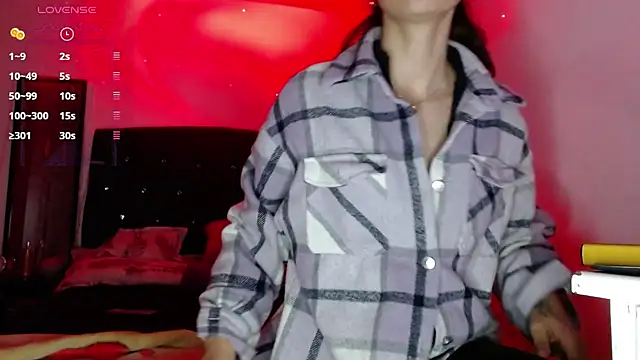 holy juli online show from 10, 2, 2025