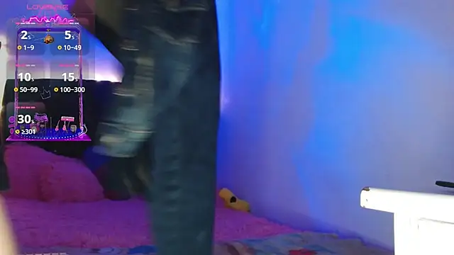 holy juli online show from 23, 2, 2025