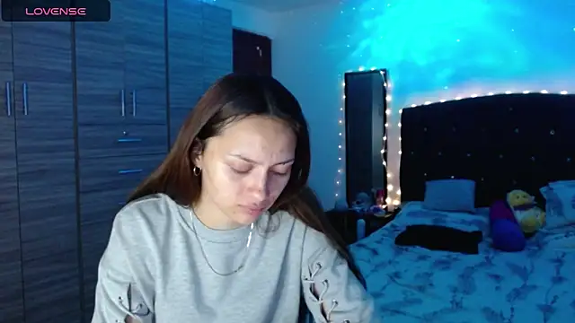 holy juli online show from 11, 9, 2025