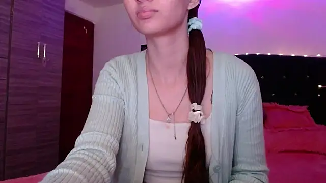 holy juli online show from 14, 7, 2026