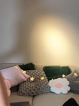 KellyOlsenbe online show from 2, 5, 2026