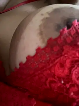 Snapshot of luara1988 chatting on 15, 9, 2025 luara1988 online show from 15, 9, 2025