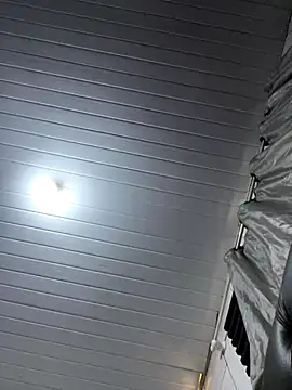 Snapshot of luara1988 chatting on 24, 9, 2025 luara1988 online show from 24, 9, 2025