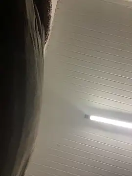 Snapshot of luara1988 chatting on 20, 12, 2025 luara1988 online show from 20, 12, 2025