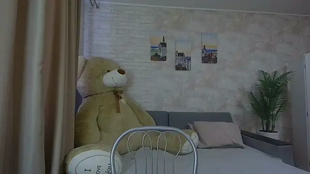 Anika bloom online show from 28, 9, 2025