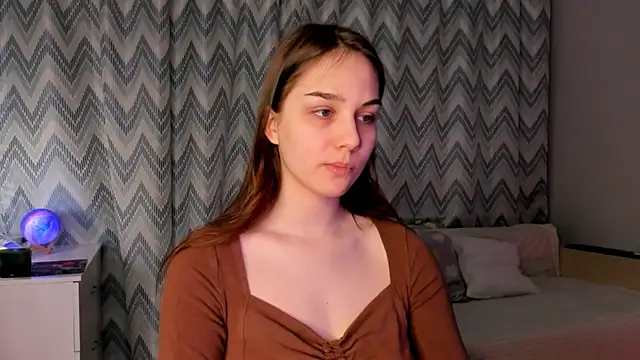 Snapshot of Tate_Angel chatting on 1, 2, 2025 Tate Angel online show from 1, 2, 2025