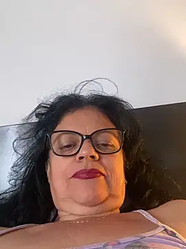 Snapshot of Sharongirl07 chatting on 7, 6, 2026 Sharongirl07 online show from 7, 6, 2026