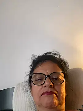 Sharongirl07 online show from 13, 7, 2026