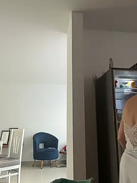 Sharongirl07 online show from 17, 7, 2026