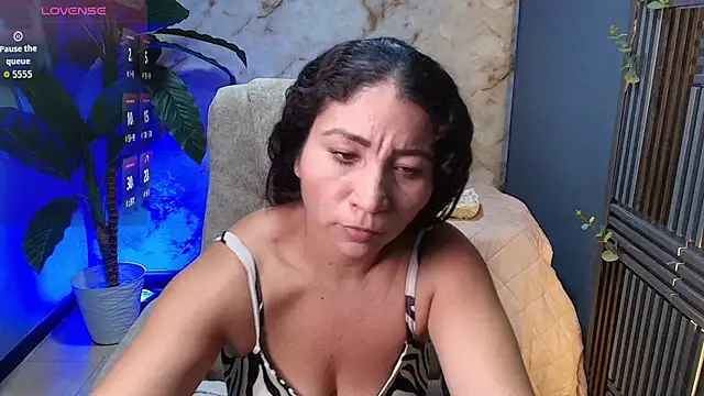 jennaa milf  online show from 30, 6, 2026
