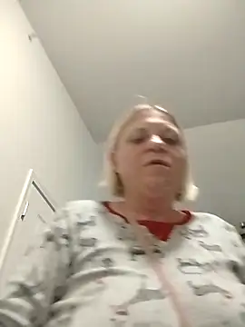 Playmate86 online show from 14, 12, 2024