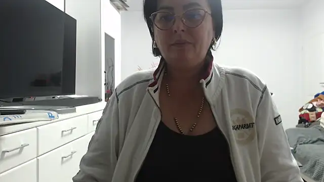 Amandamuller1982 online show from 7, 11, 2025